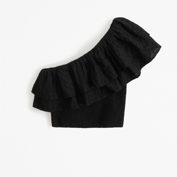 Asymmetrical One-Shoulder Ruffle
Set Top, NWT Black, medium - Picture 5 of 6